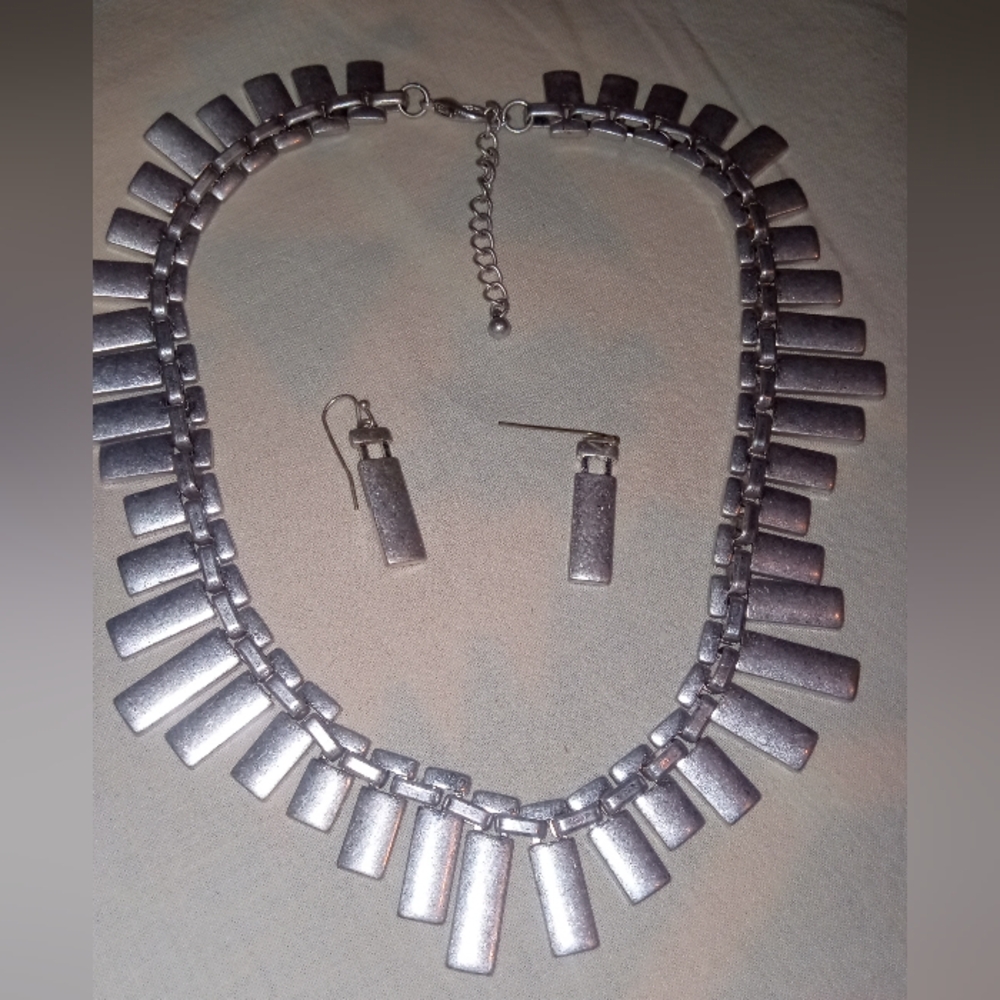 Vintage Modernist Paddle Set Necklace/Earrings Beautiful Platinum Color